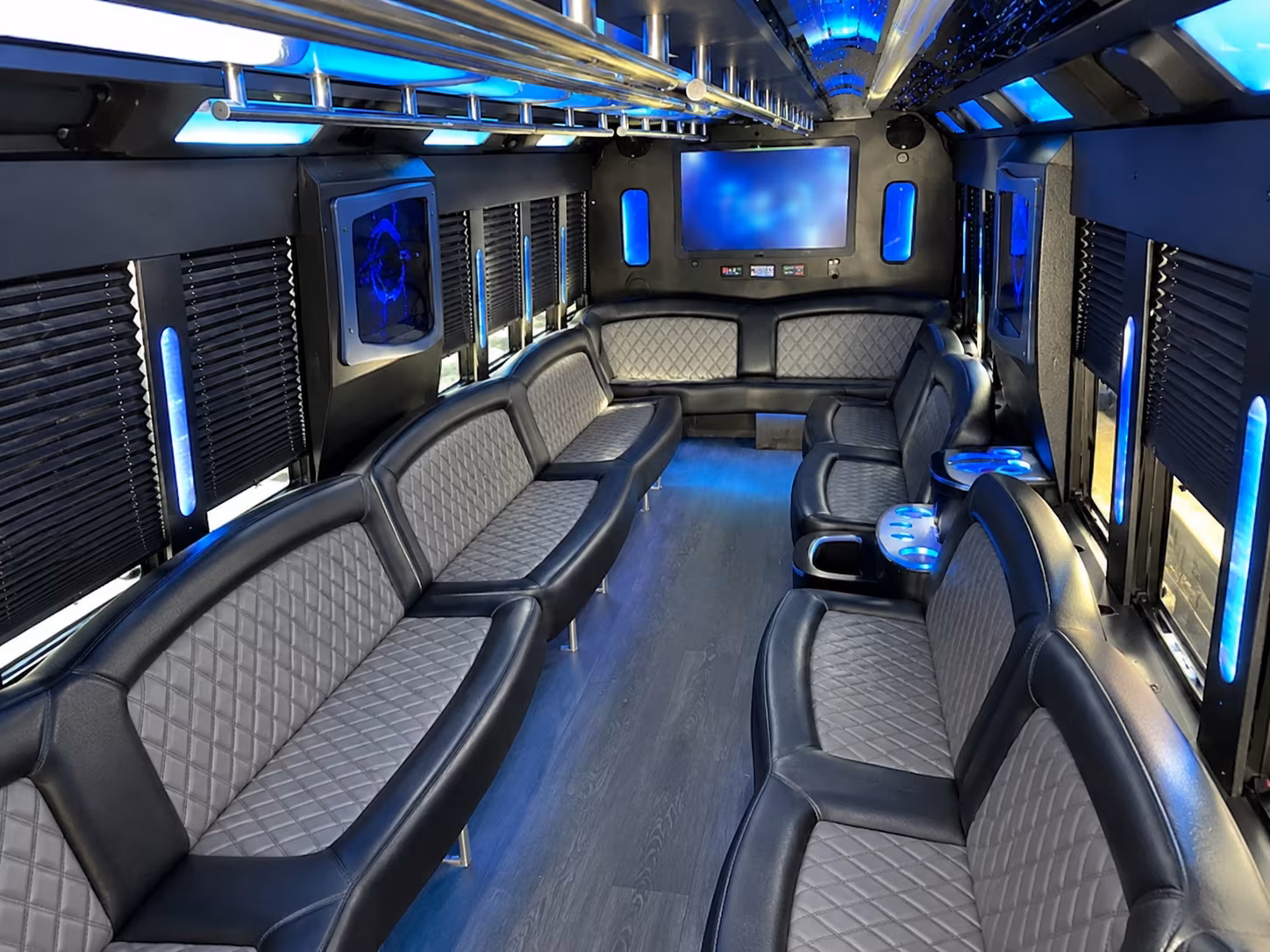 party buses and charter buses to arizona cardinals games at state farm stadium