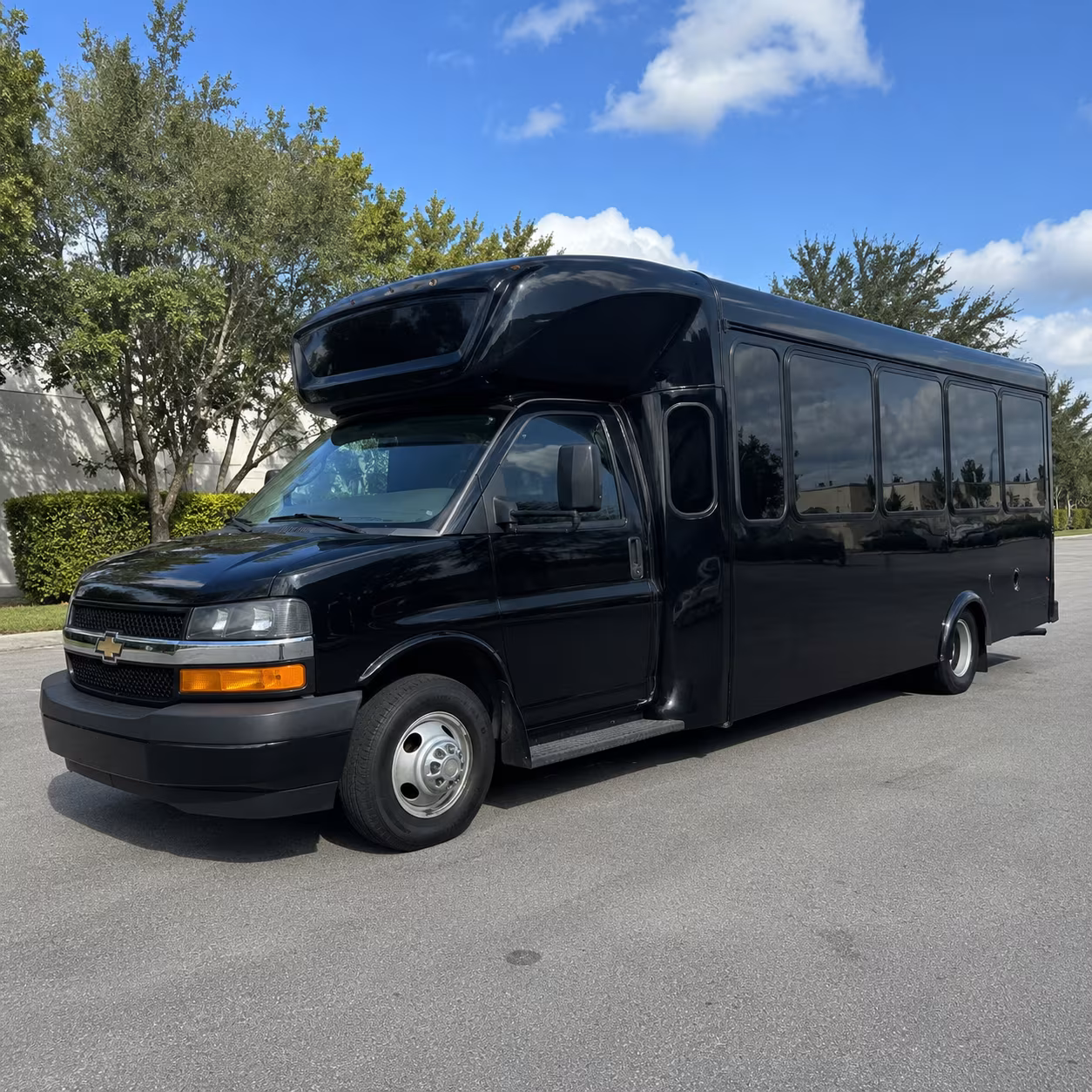 party buses for bachelorette wine tours around queen creek