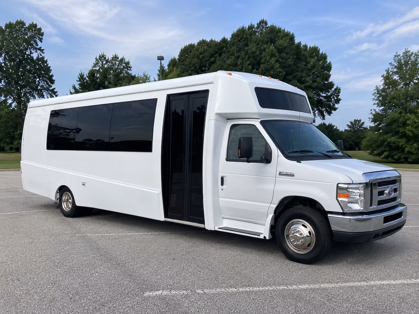 queen creek 18 passenger party bus