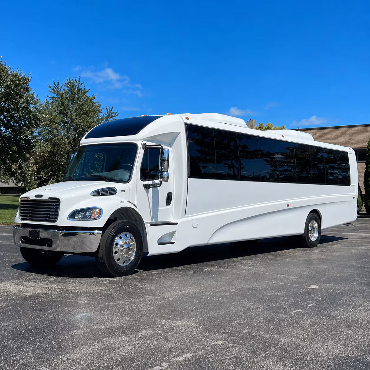 queen creek 28 passenger minibus