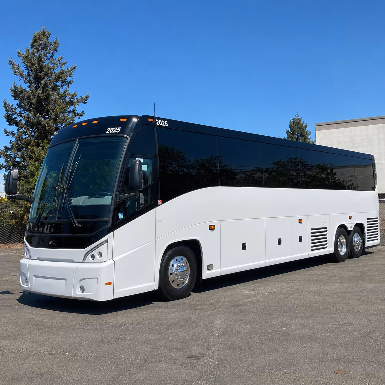 queen creek employee shuttle buses to and from the east valley s major business parks